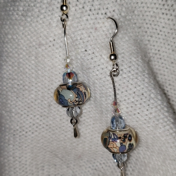 Earrings - Picture 3 of 4